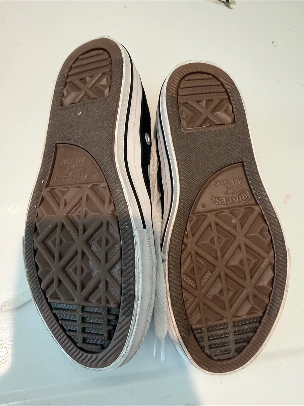 Converse classic low